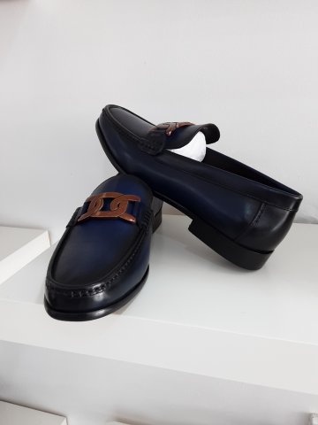 Loafers and moccasins