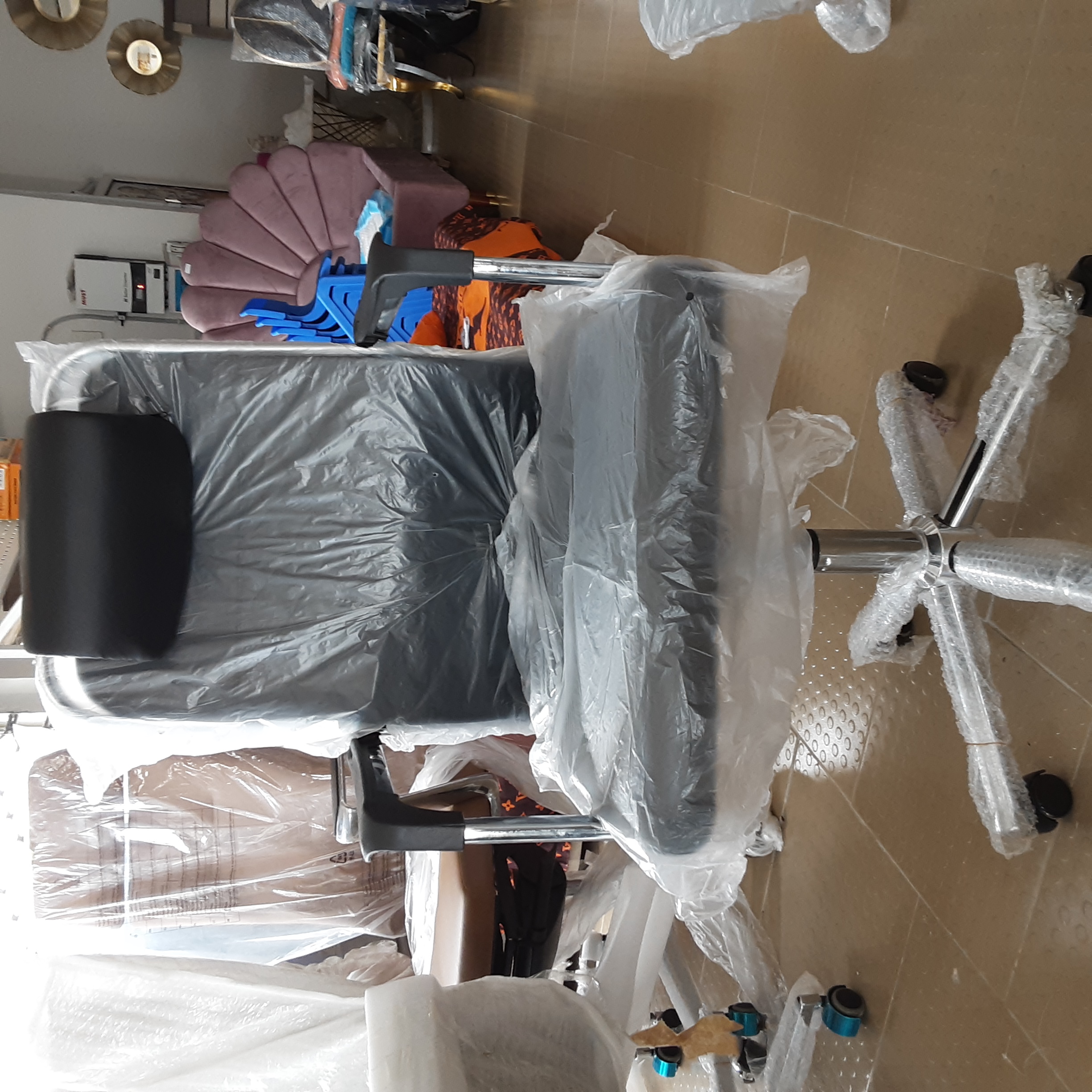 Recliners and lounge chairs